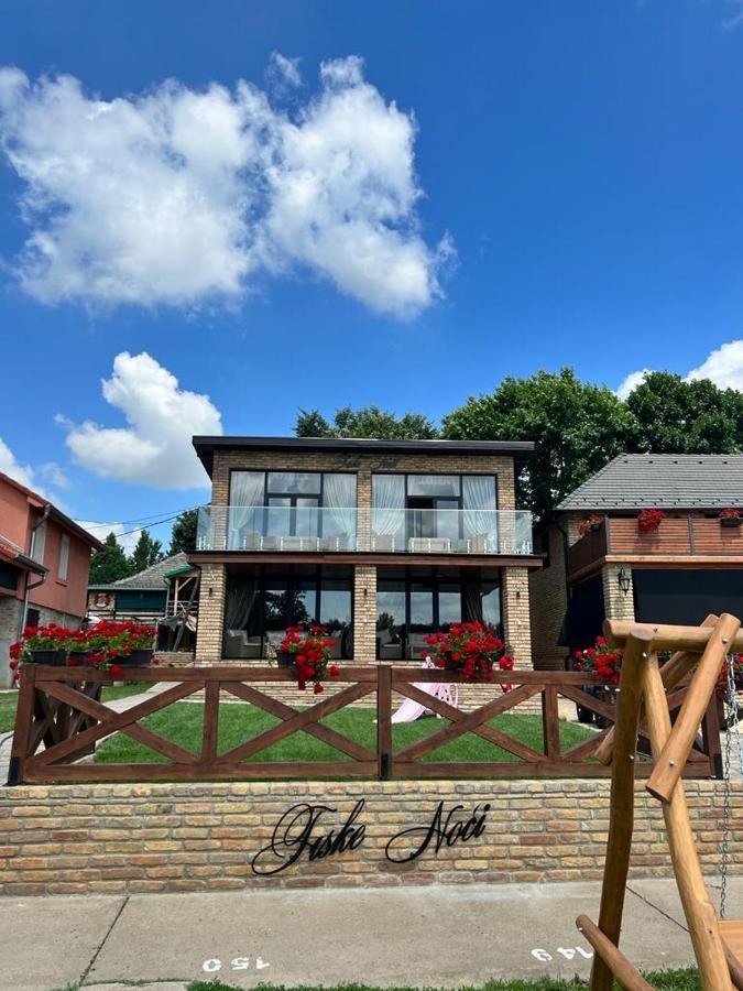 Apartmani Tiske Noci Becej Exterior photo