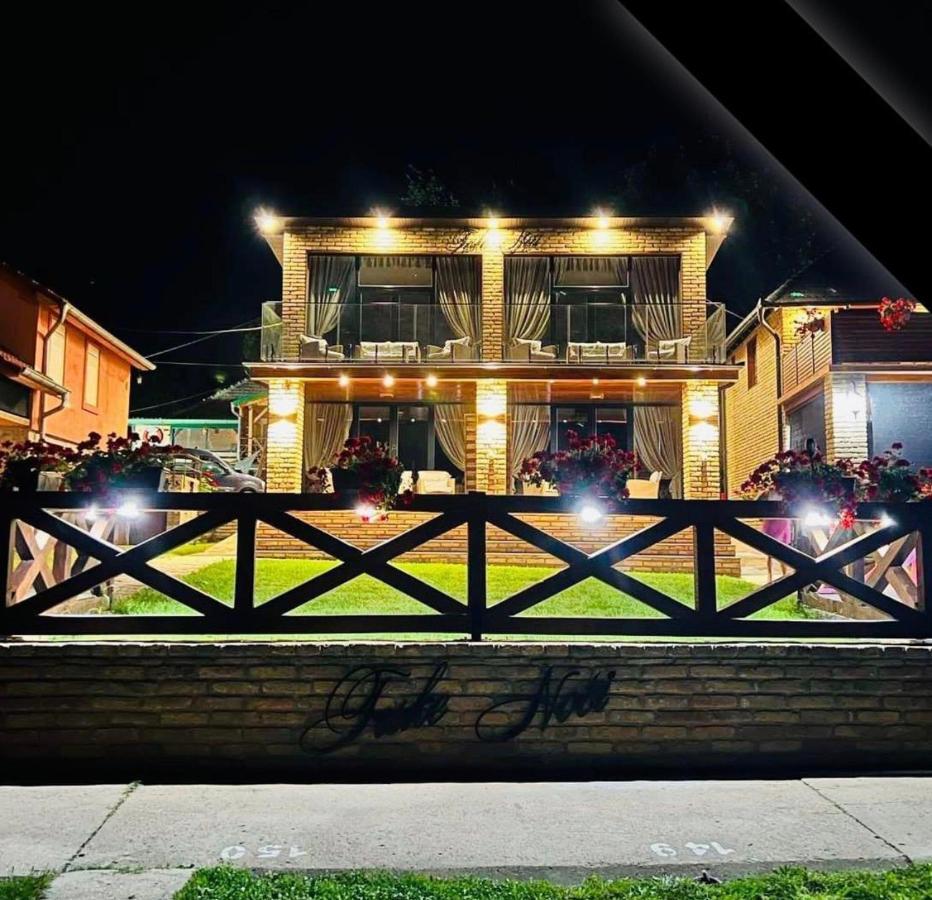 Apartmani Tiske Noci Becej Exterior photo