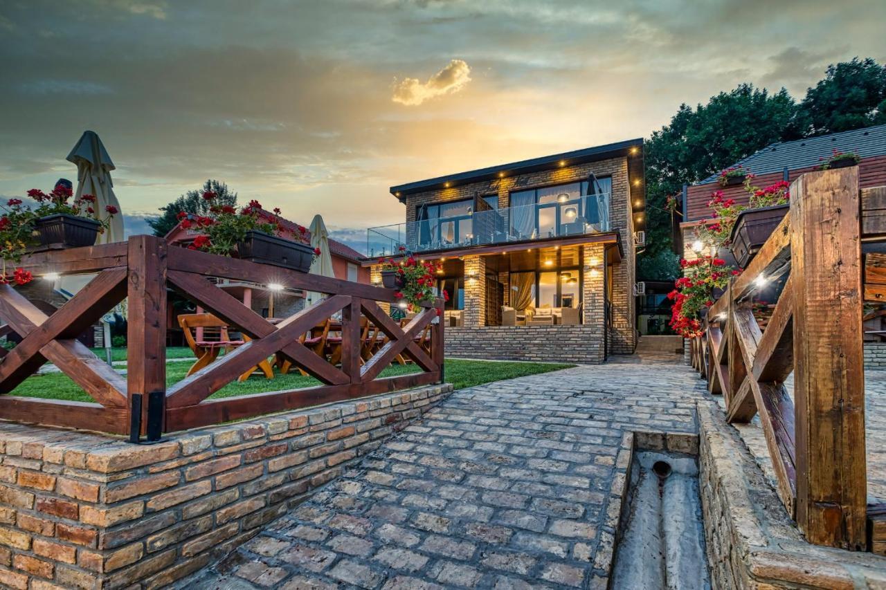 Apartmani Tiske Noci Becej Exterior photo