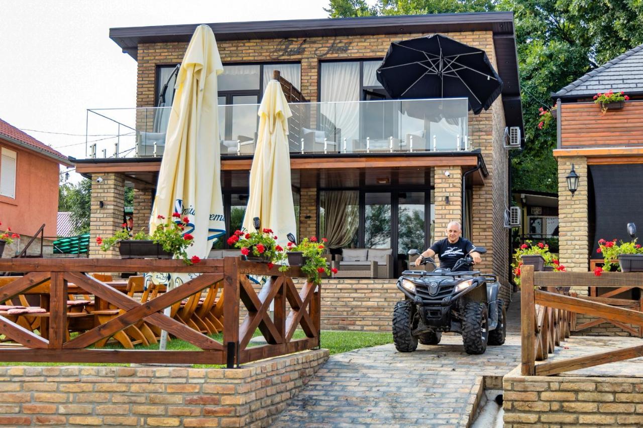 Apartmani Tiske Noci Becej Exterior photo